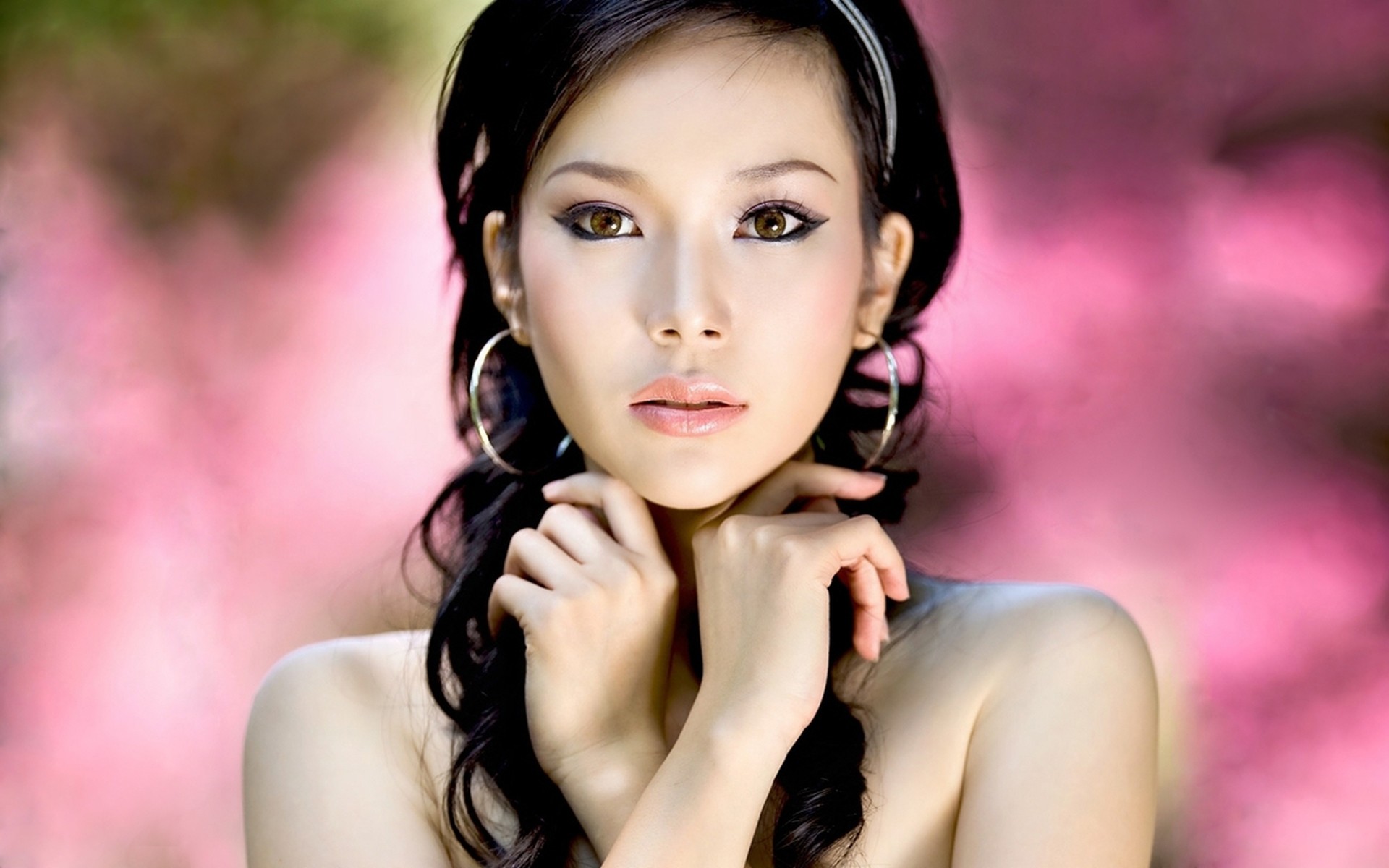 Лицо красивой азиатки. Красивые китаянки. Красивые азиатки. Красивые японки. Азиатские фотомодели.