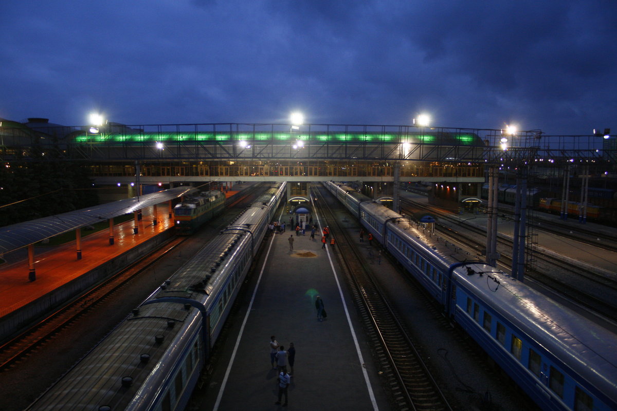 Вокзал в москве ночное
