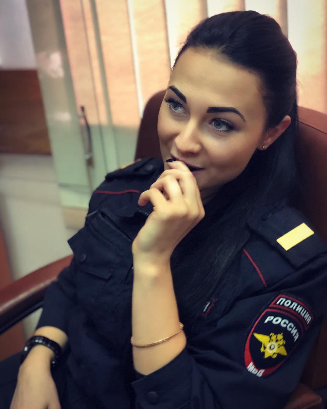 Красивые девушки в форме полиции России