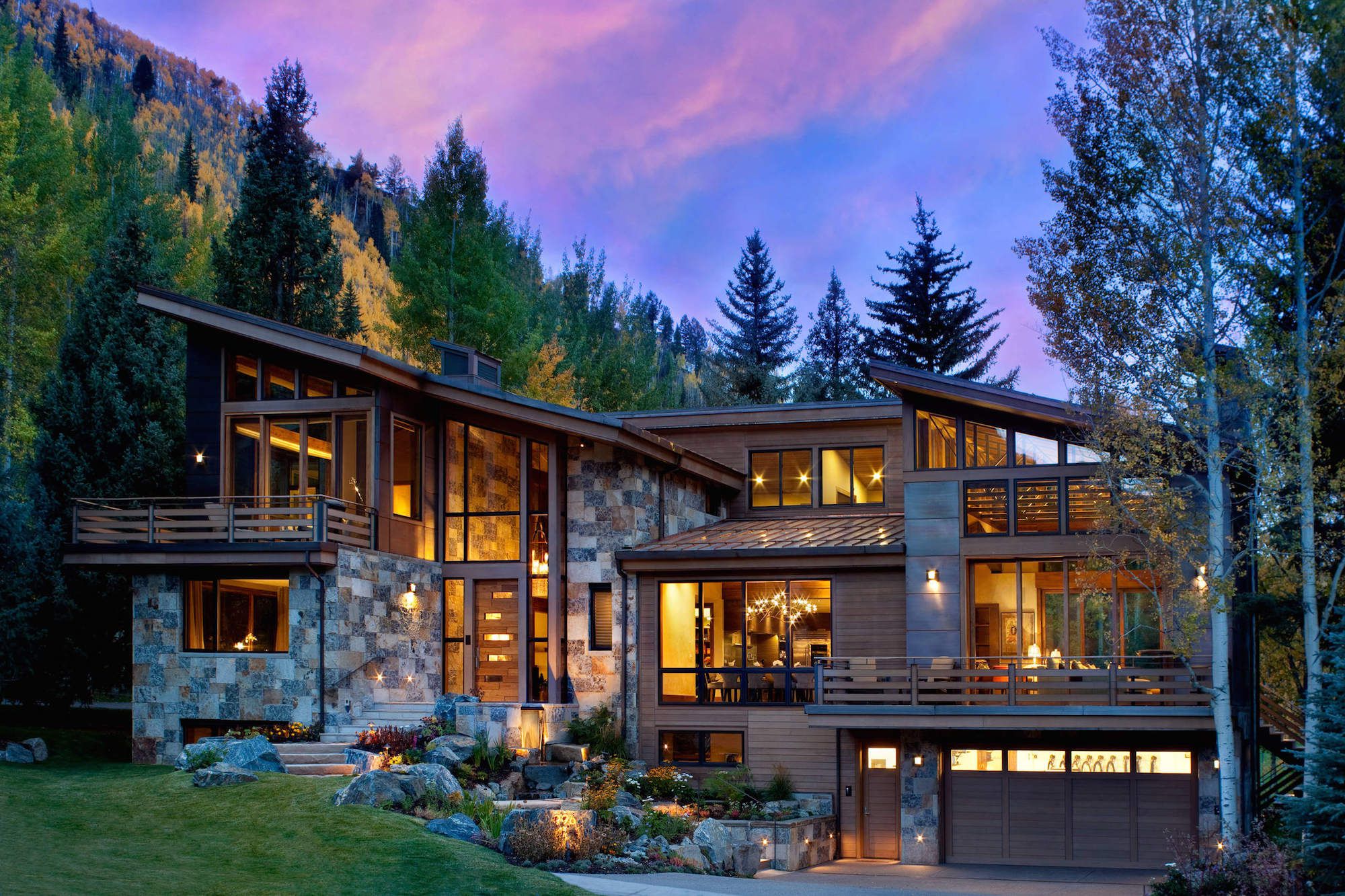 Forest home. Дом в Колорадо в горах. Дом в лесу. Красивый дом в лесу. Большой красивый дом.