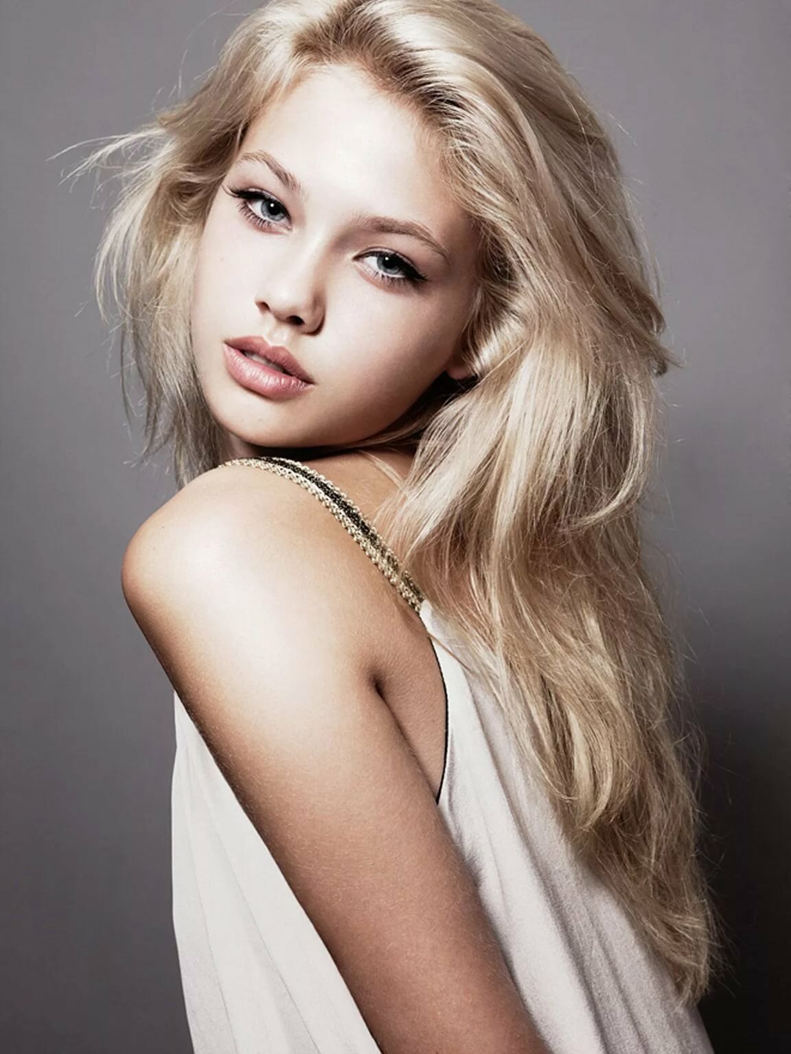 Блондинка blonde. Hannah Edwinson. Фотомодели блондинки. Красивый блонд. Красивые натуральные блондинки.