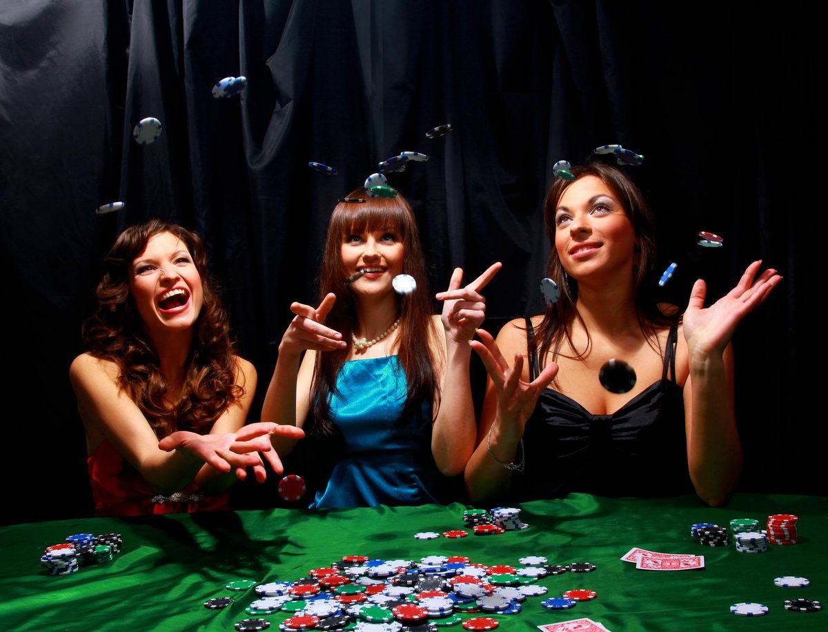 Самые красивые девушки покера