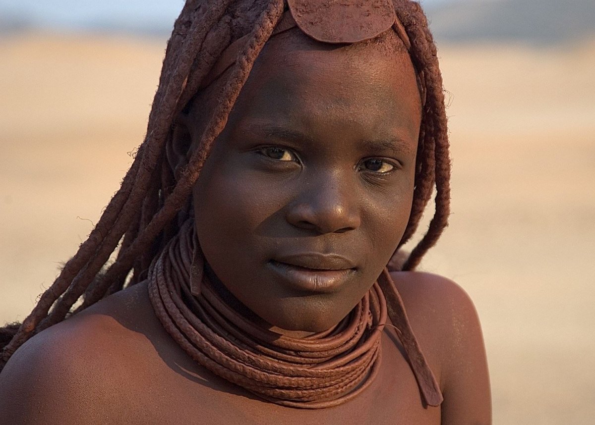 Племени химба что у них с волосами