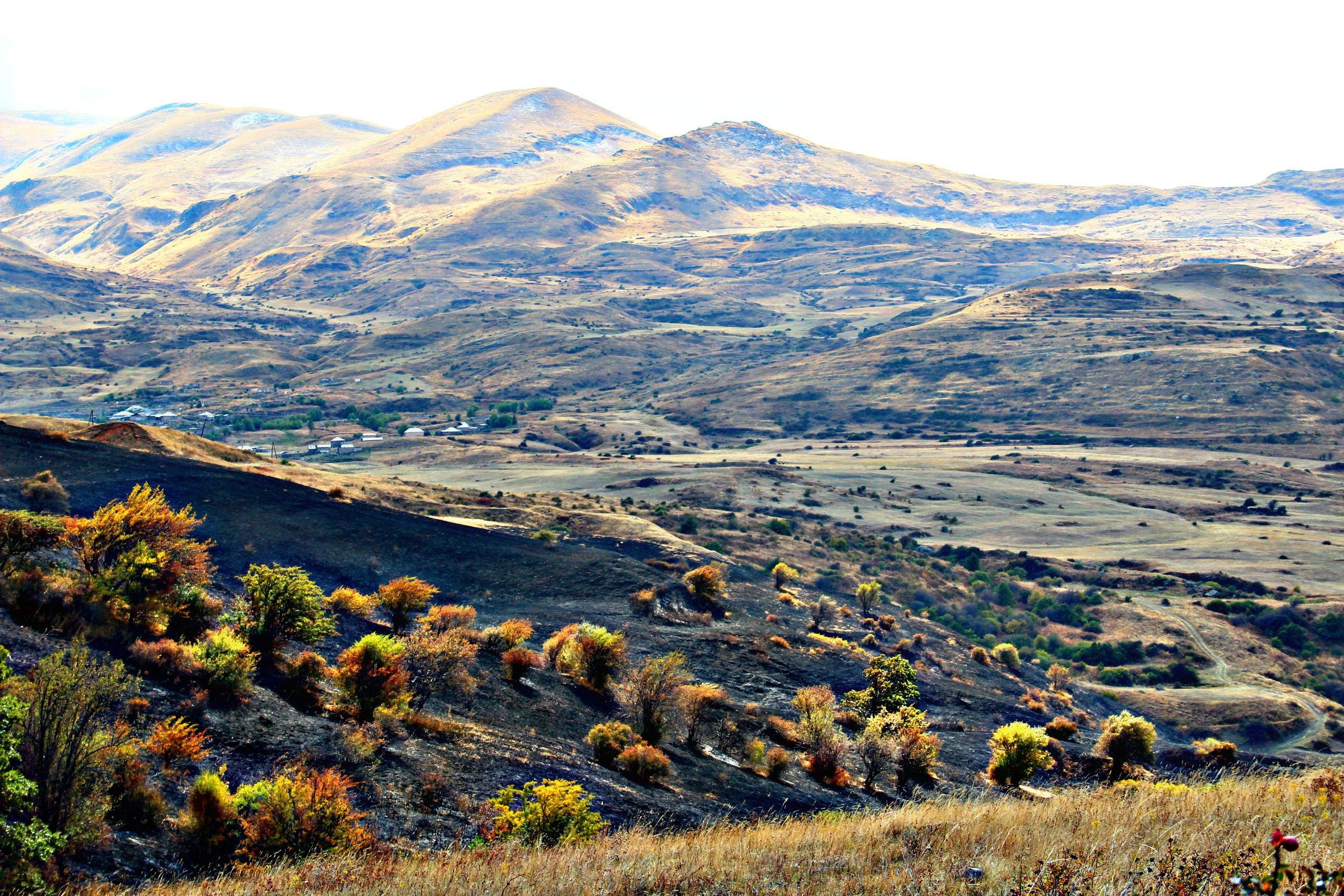 Арцах ара. Арцах Нагорный Карабах. Карабах Армения гора. Армения горы Арцах. Нагорный Карабах природа.