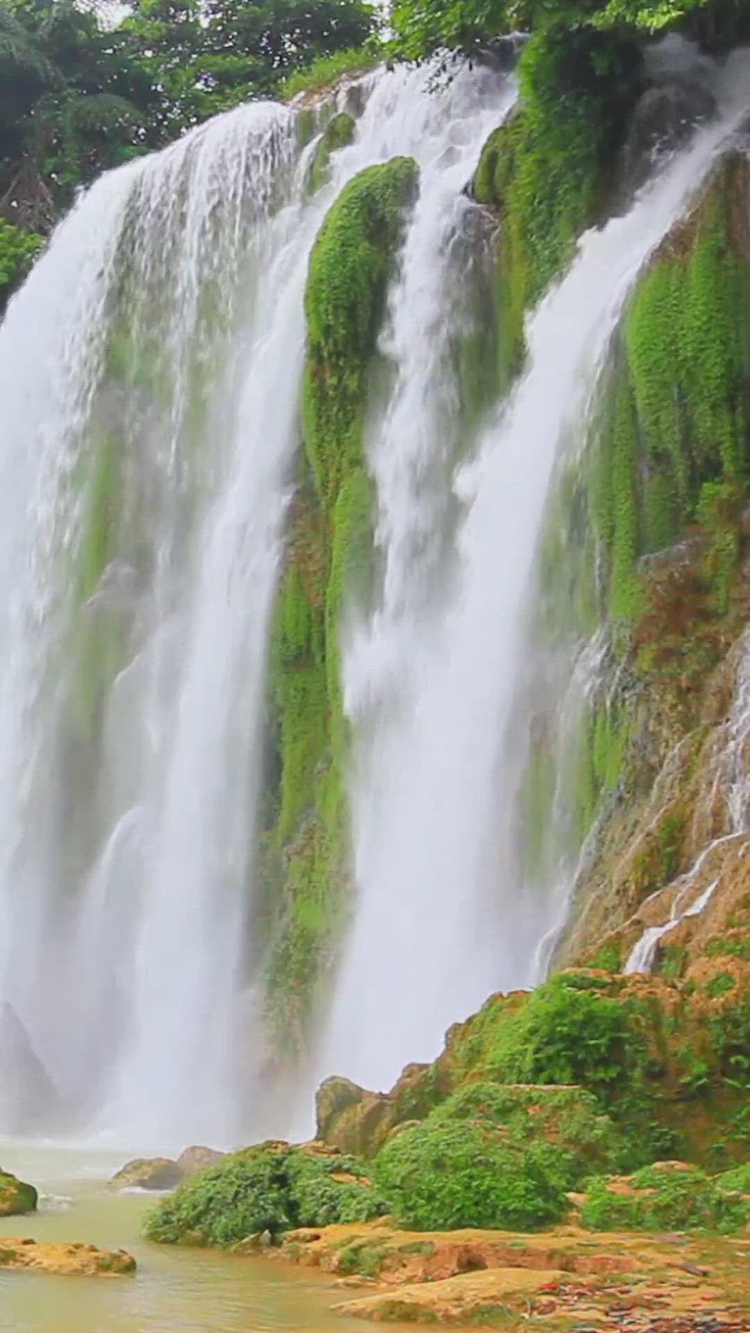 Двигающийся водопад. Водопад Фэнго. Живые водопады. Движущиеся водопады. Водопад анимация.
