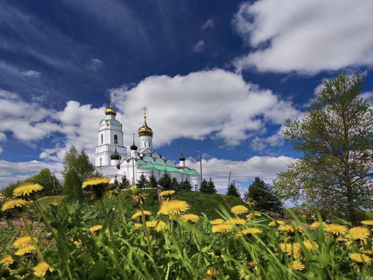 Лето русская природа храм